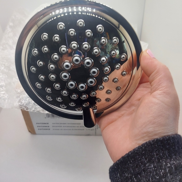 Patience® 5-Inch 1.8 gpm/6.8 L/min Water-Saving Fixed Showerhead - Picture 5 of 7